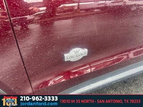 BURGUNDY VELVET MET TINT CC 2022 Ford Explorer King Ranch