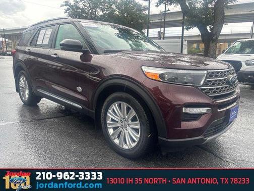 BURGUNDY VELVET MET TINT CC 2022 Ford Explorer King Ranch
