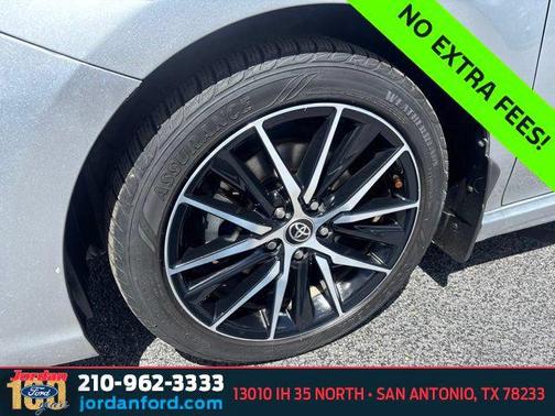 Celestial Silver Metallic 2021 Toyota Camry SE