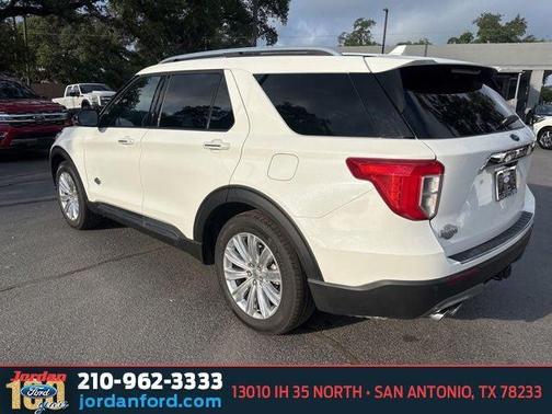 STAR WHITE MET TRI-COAT 2024 Ford Explorer King Ranch