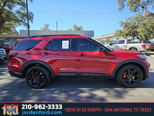 2023 Ford Explorer ST