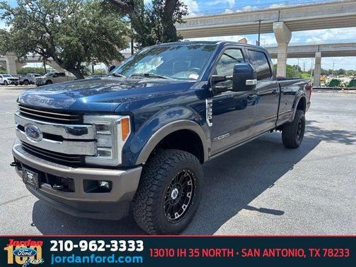 BLUE JEANS METALLIC 2019 Ford F-350 King Ranch