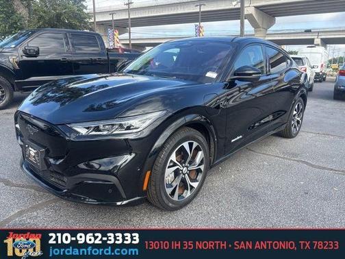 SHADOW BLACK 2022 Ford Mustang Mach-E Premium