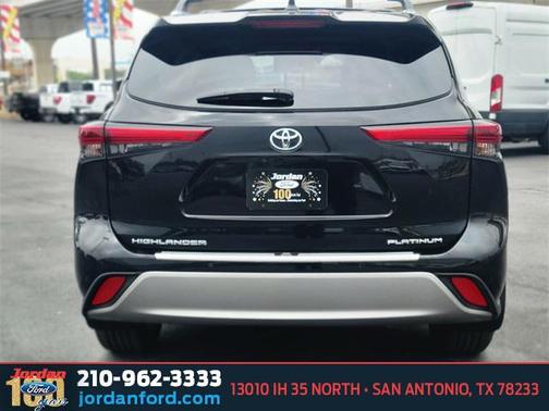2021 Toyota Highlander Platinum