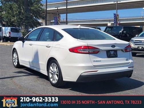 2019 Ford Fusion SE
