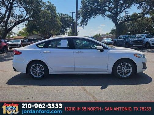 2019 Ford Fusion SE