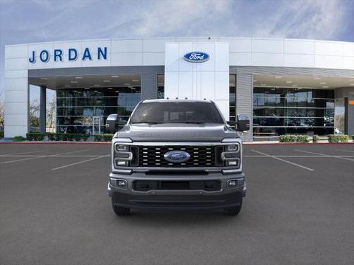 2025 Ford F-350 Platinum