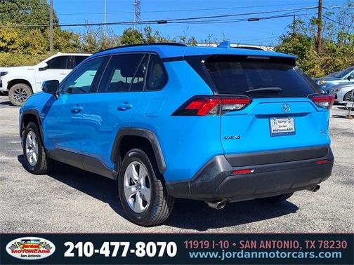 2021 Toyota RAV4 XLE