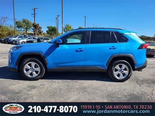 2021 Toyota RAV4 XLE