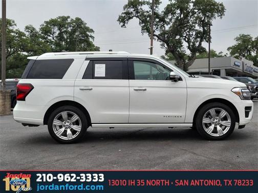 2023 Ford Expedition Platinum