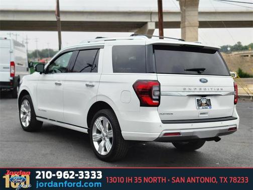 2023 Ford Expedition Platinum