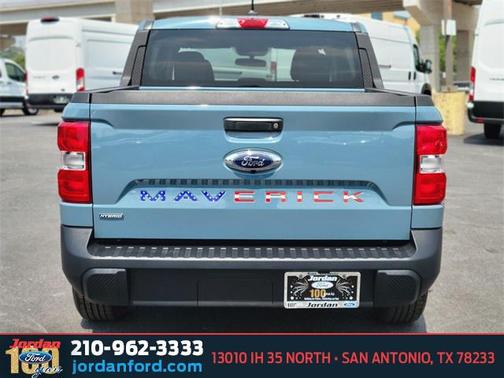 2023 Ford Maverick XL