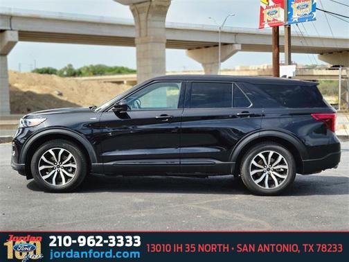 2022 Ford Explorer ST-Line