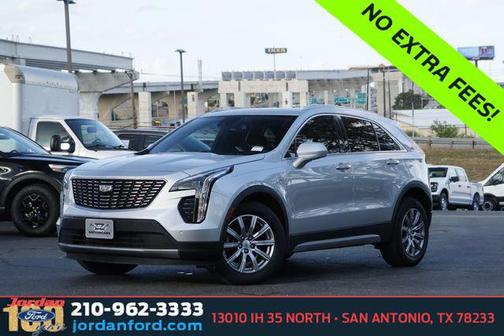 Radiant Silver Metallic 2019 Cadillac XT4 Premium Luxury