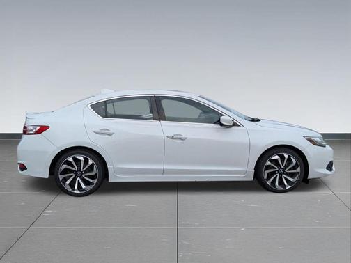 White 2016 Acura ILX