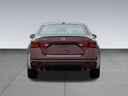 Garnet Pearl 2023 Nissan Altima 2.5 SL