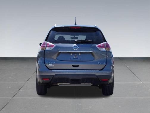 Gun Metallic 2015 Nissan Rogue SL