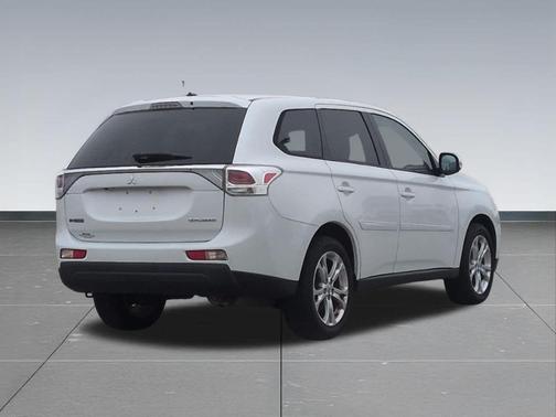 2014 Mitsubishi Outlander SE