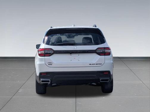 Platinum White Pearl 2025 Honda Pilot Black Edition