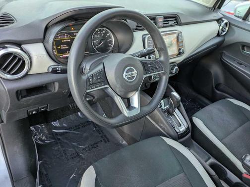 2020 Nissan Versa 1.6 SV