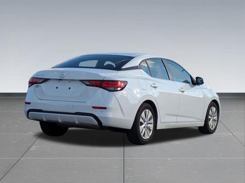 2022 Nissan Sentra S