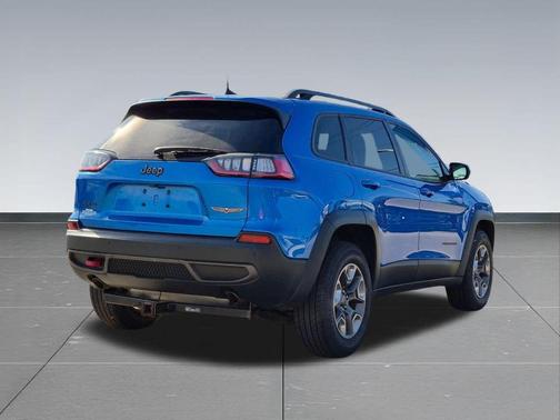 Hydro Blue Pearlcoat 2019 Jeep Cherokee Trailhawk