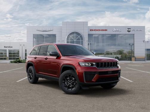 Velvet Red Pearlcoat 2026 Jeep Grand Cherokee Laredo