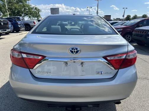 2016 Toyota Camry Hybrid XLE