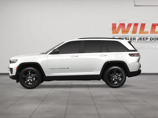 2025 Jeep Grand Cherokee Laredo