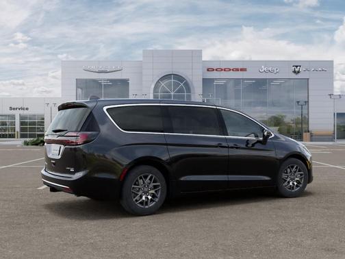 Diamond Black 2027 Chrysler Pacifica LIMITED