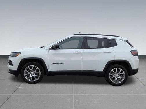 2024 Jeep Compass Latitude Lux