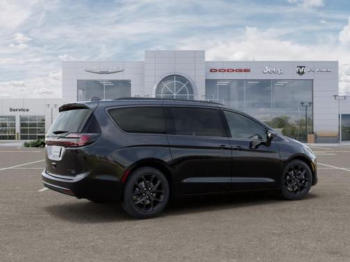 Diamond Black 2027 Chrysler Pacifica LIMITED