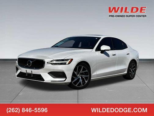 2019 Volvo S60 T6 Momentum