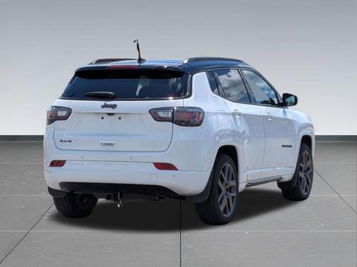 Bright White Clearcoat 2025 Jeep Compass Limited