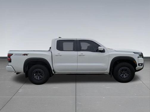 Glacier White 2025 Nissan Frontier PRO-4X
