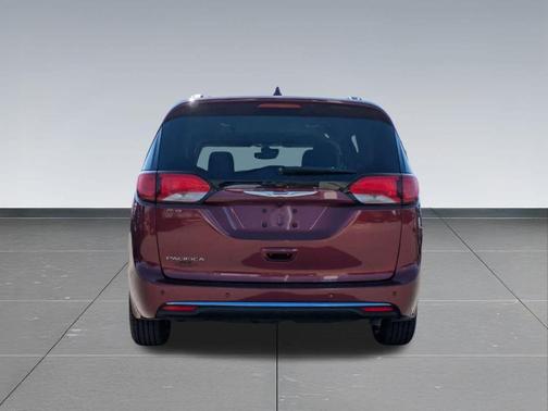 2020 Chrysler Pacifica Touring-L Plus