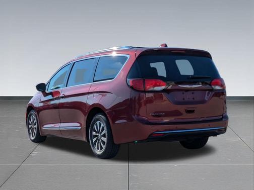 2020 Chrysler Pacifica Touring-L Plus