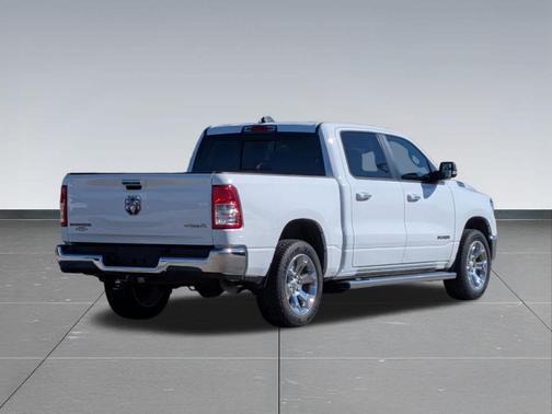 Bright White Clearcoat 2019 RAM 1500 Big Horn