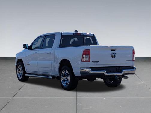 Bright White Clearcoat 2019 RAM 1500 Big Horn