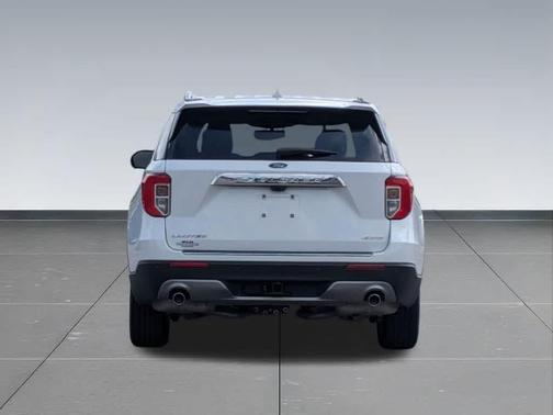 Star White 2024 Ford Explorer Limited