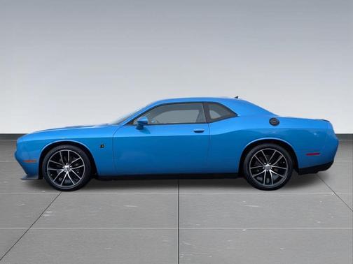 2016 Dodge Challenger 392 Hemi Scat Pack Shaker
