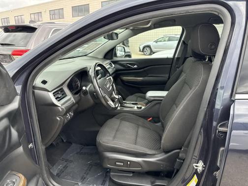 2018 GMC Acadia SLE-2