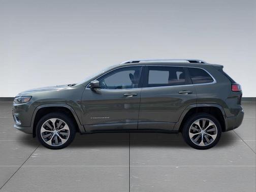 Olive Green Pearlcoat 2019 Jeep Cherokee Overland