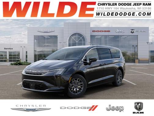 Diamond Black 2027 Chrysler Pacifica LIMITED