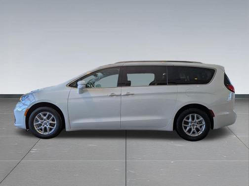 2021 Chrysler Pacifica Touring-L