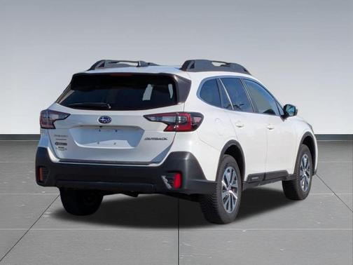 Crystal White Pearl 2021 Subaru Outback Premium