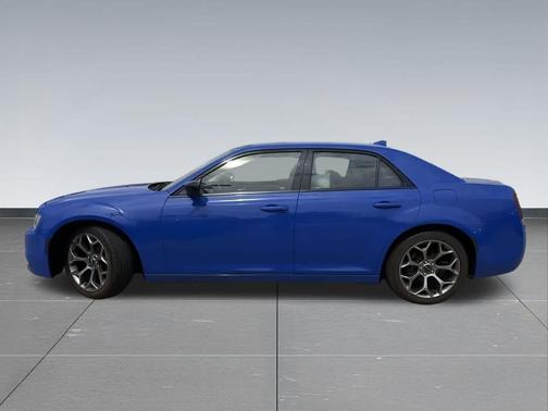 2018 Chrysler 300 Touring