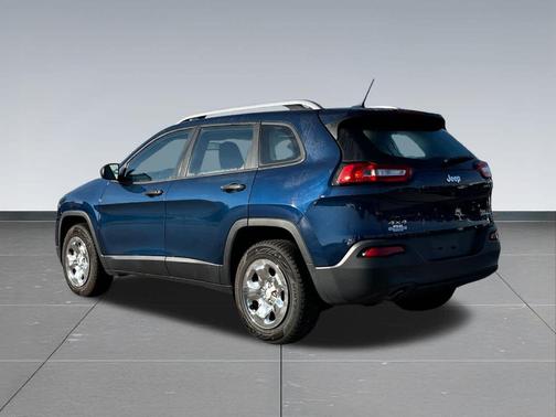 2018 Jeep Cherokee Sport