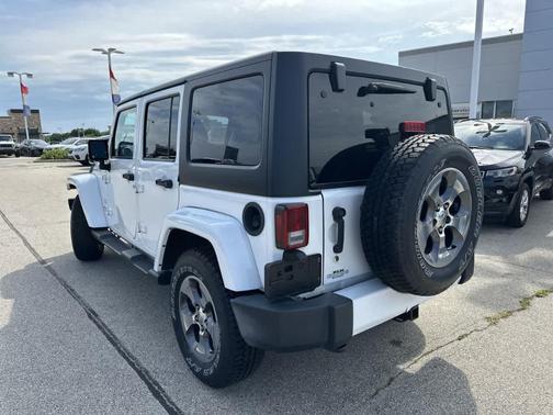 2016 Jeep Wrangler Unlimited Sahara