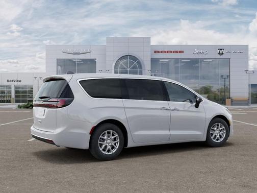 Bright White Clearcoat 2027 Chrysler Pacifica SELECT